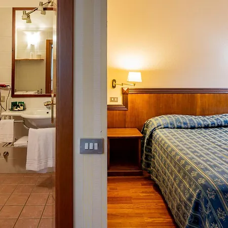 & Hotel