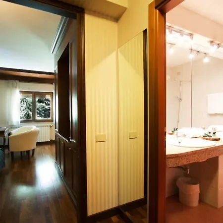 & Hotel 4*
