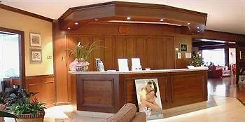 & Пескассероли